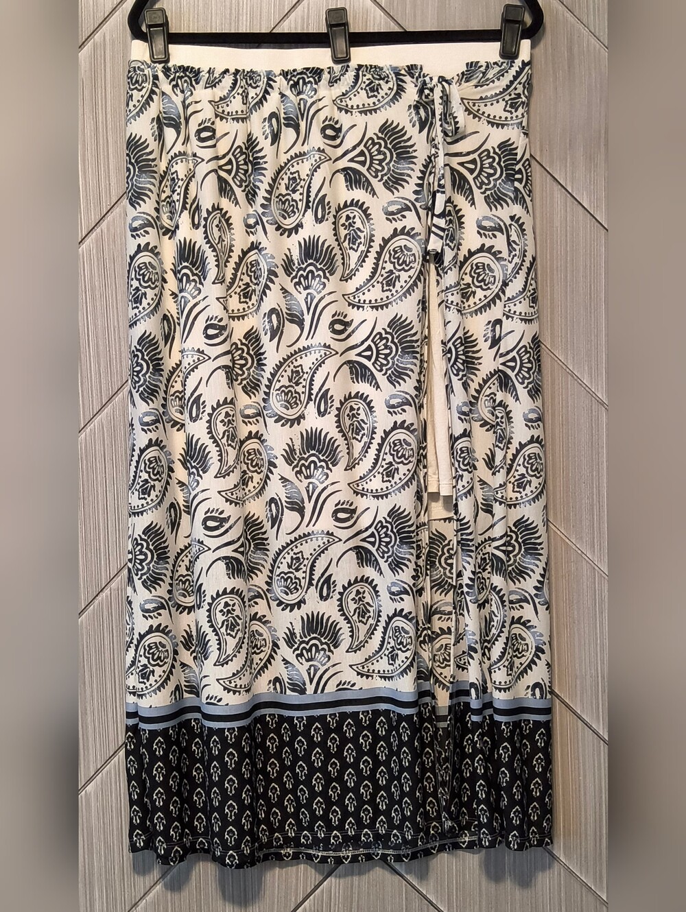 Cato L Ivory Navy Paisley Maxi Faux Wrap Skirt Boho Country Cottage
